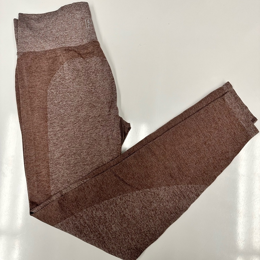 Butt enhancing VS yoga pants